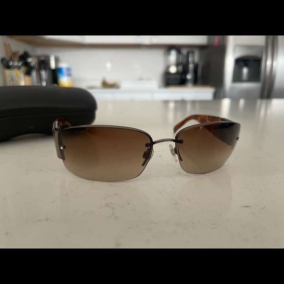 Authentic Chanel 4117B Vintage Sunglasses - Picture 2 of 16